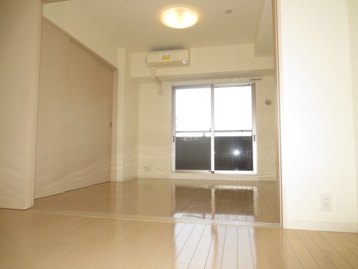 カスタリア栄の物件内観写真