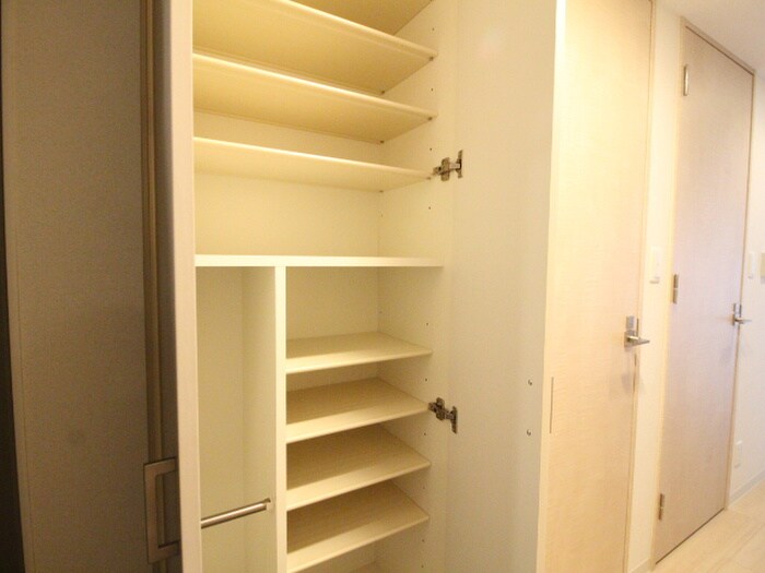 ﾌｧｽﾃｰﾄNAGOYA今池ﾊﾞﾚﾝｼｱの物件内観写真