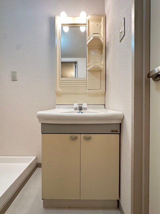 ヴァンコーポ大赤見の物件内観写真