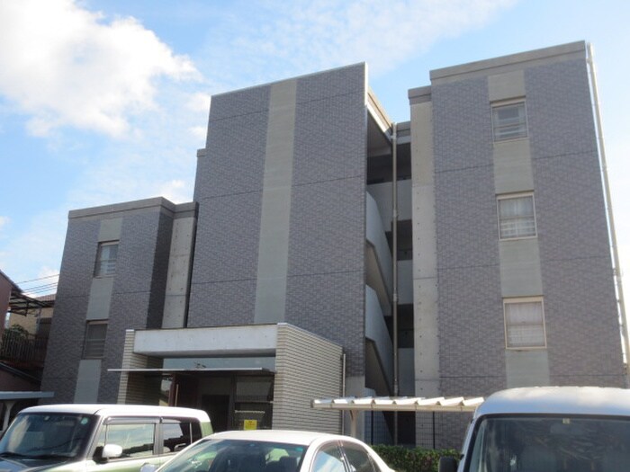 グリーンハイム三軒の物件外観写真