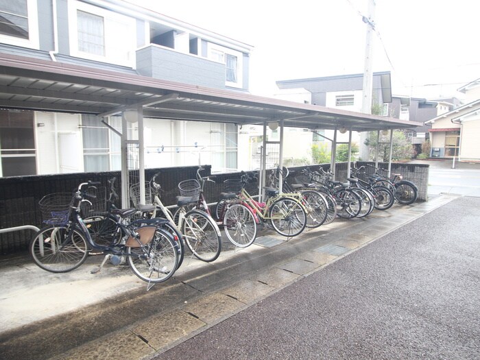 サフィニアガーデンB棟の物件外観写真