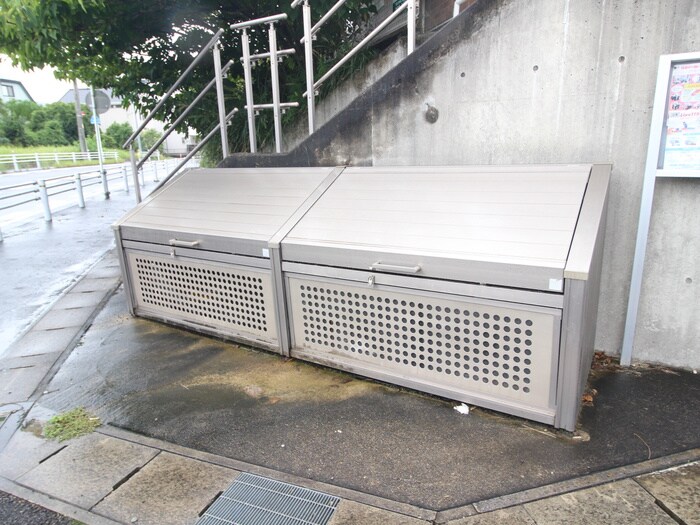 サフィニアガーデンB棟の物件外観写真