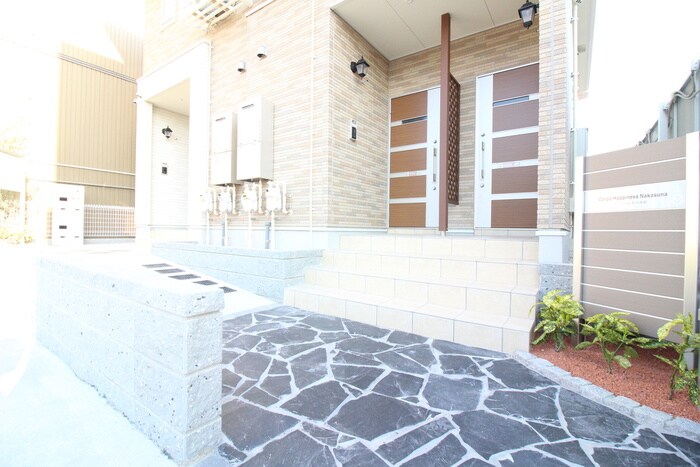 コーポハピネス中砂の物件外観写真