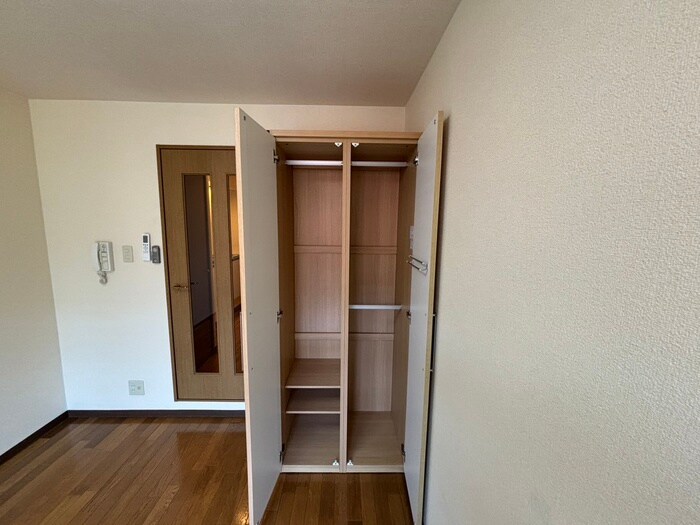 シェソワ名高山の物件内観写真