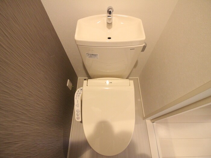 クレインハイツ本陣の物件内観写真