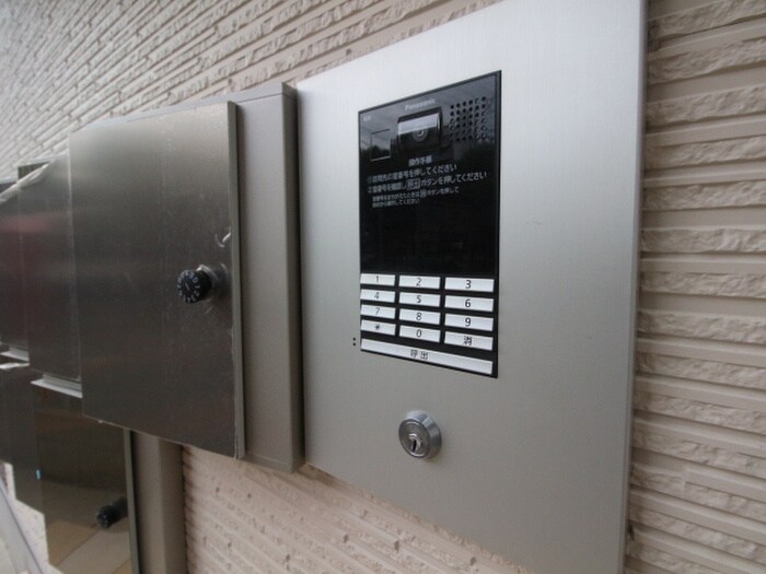 アオトゥーレ尾頭橋の物件外観写真