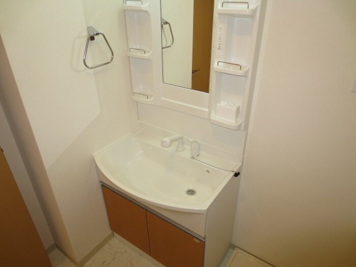 オ　ソレイユ呼続の物件内観写真