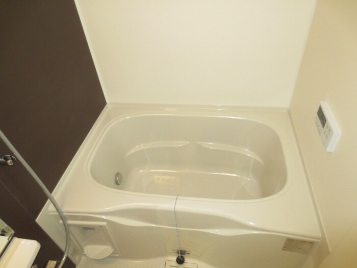 オ　ソレイユ呼続の物件内観写真