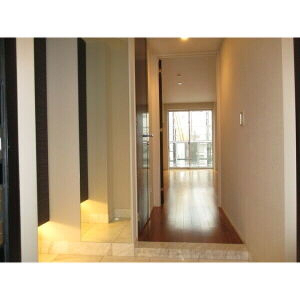 ﾌﾞﾘﾘｱﾀﾜｰ名古屋ｸﾞﾗﾝｽｲｰﾄ(403)の物件内観写真