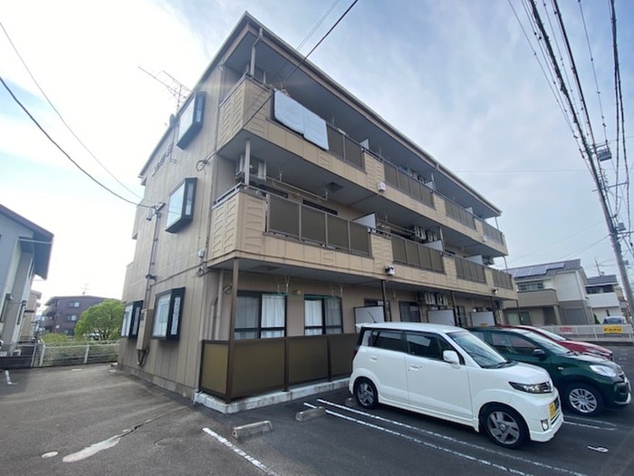 リンピア増田の物件外観写真