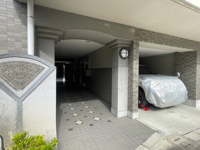 ダルウィニーの物件外観写真