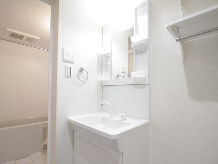 CRASTINE弥生町B棟の物件内観写真