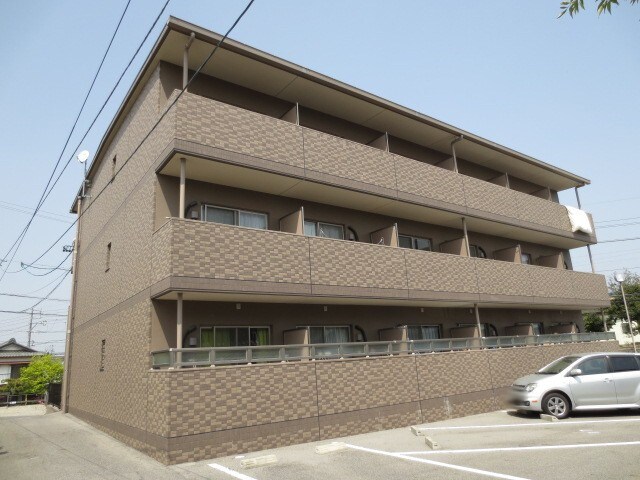 ラフィネ小川の物件外観写真