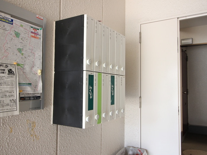 シティハイツ吉川の物件外観写真