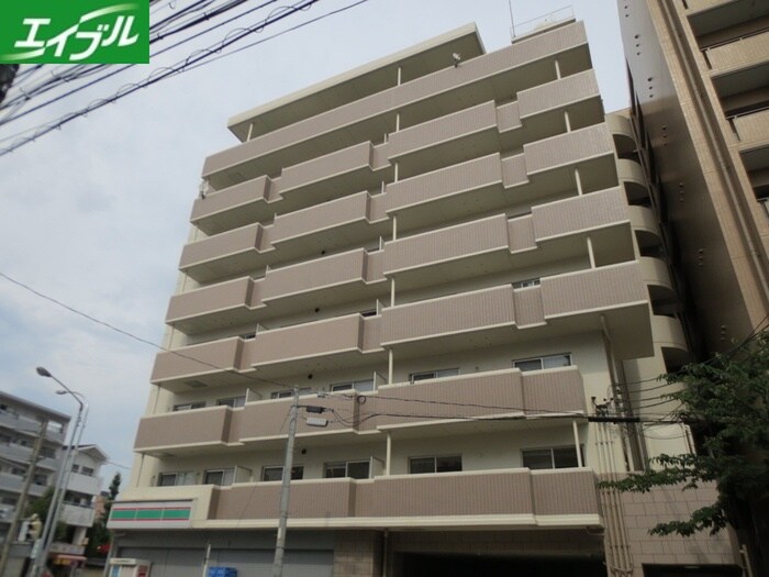 アベニュ－泉の物件外観写真