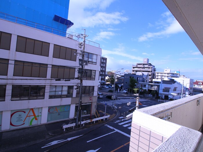 アベニュ－泉の物件内観写真