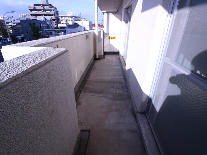 アベニュ－泉の物件内観写真