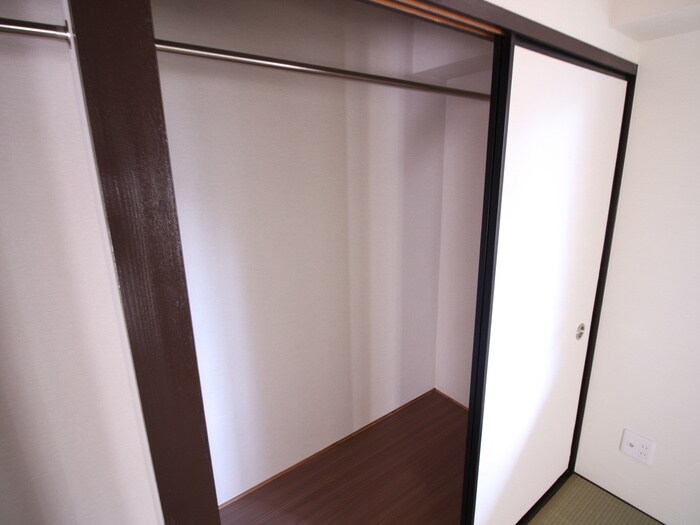 アベニュ－泉の物件内観写真