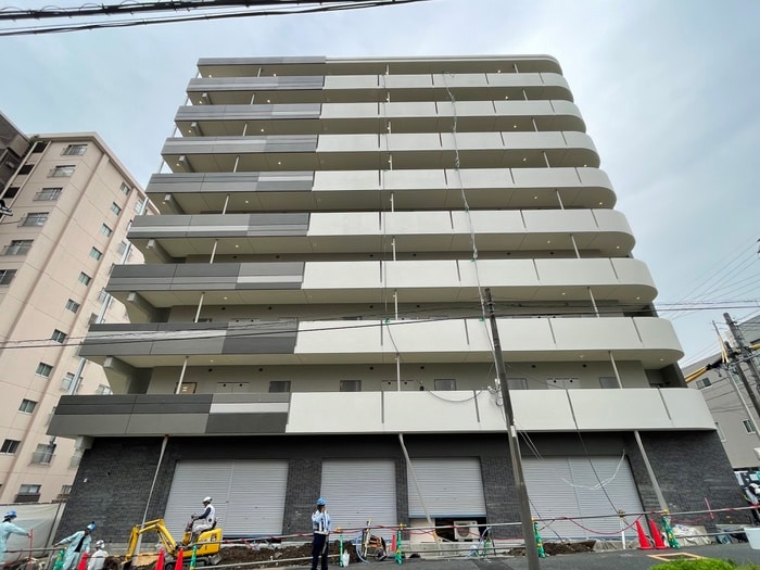 エクラン上前津の物件外観写真