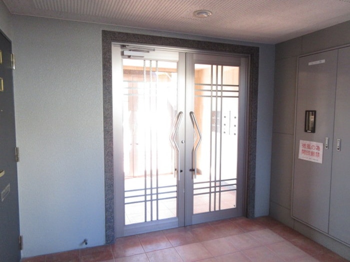 ピースフルムーンの物件外観写真