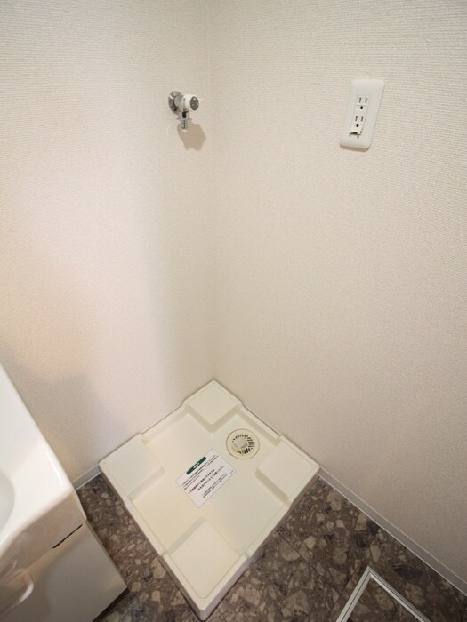 ＦＲＯＮＴＩＥＲ　ＮＡＧＯＹＡの物件内観写真