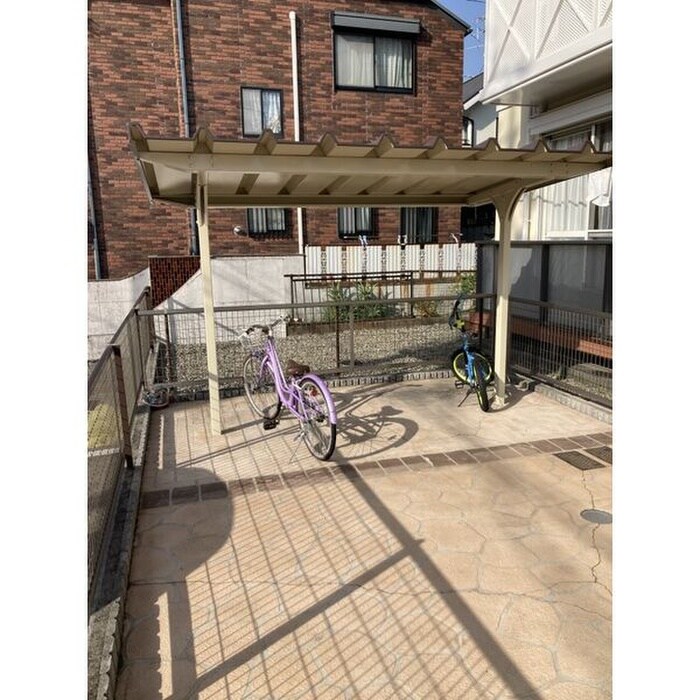 プチシャトーBの物件外観写真