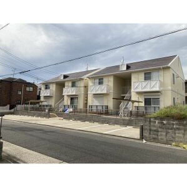 プチシャトーBの物件外観写真