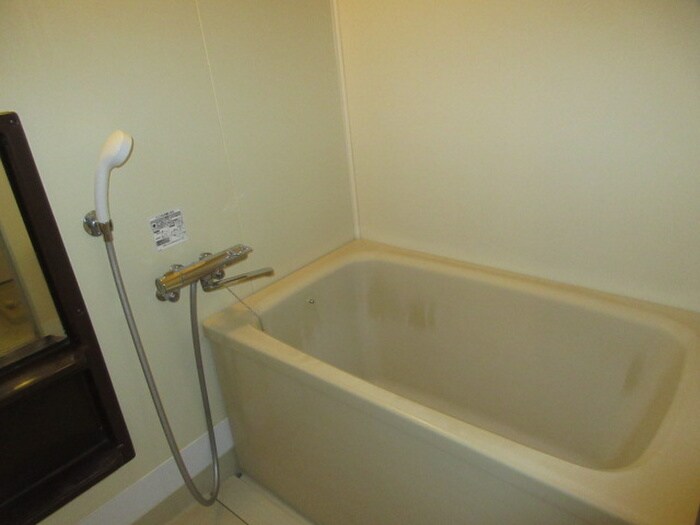 グランドハイリス上社の物件内観写真