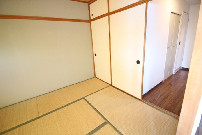 グランドハイリス上社の物件内観写真