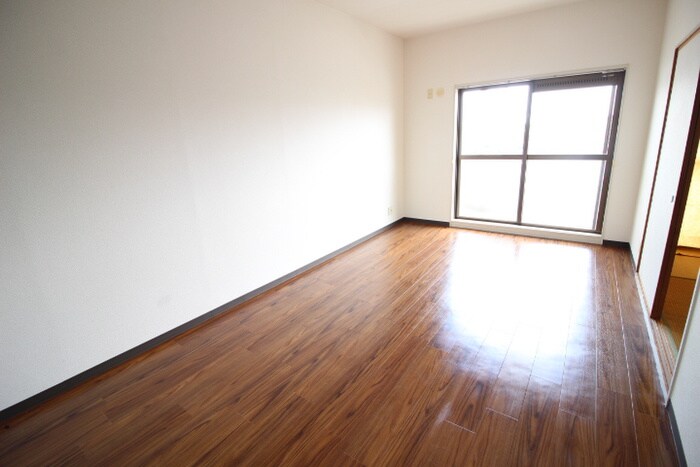 グランドハイリス上社の物件内観写真