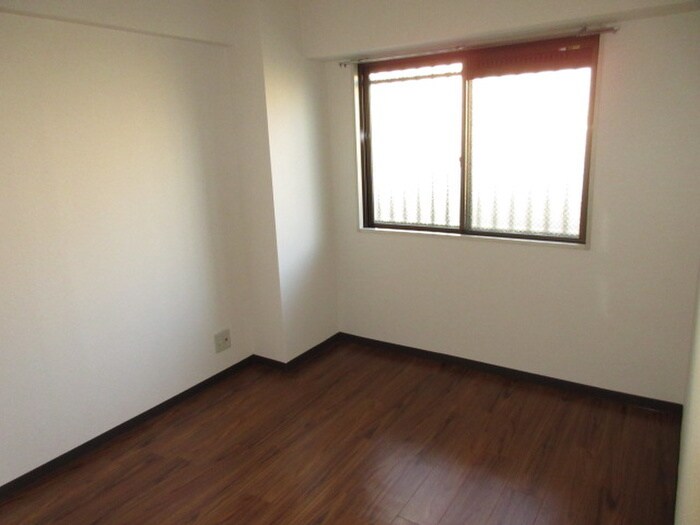 グランドハイリス上社の物件内観写真