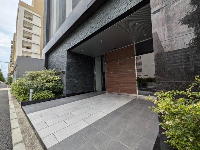 La Douceur志賀本通Ⅱの物件外観写真