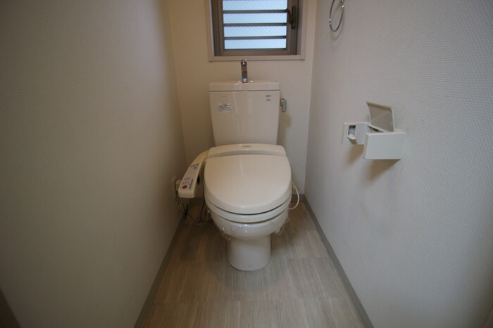 プロビデンス栄南の物件内観写真