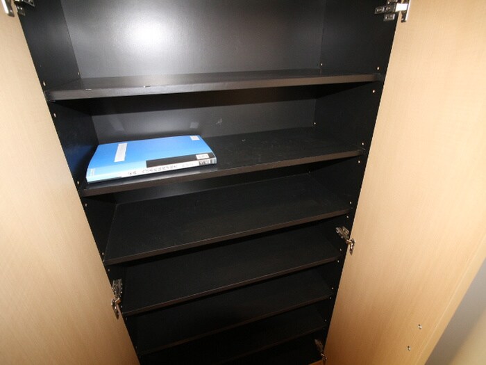 プロビデンス栄南の物件内観写真