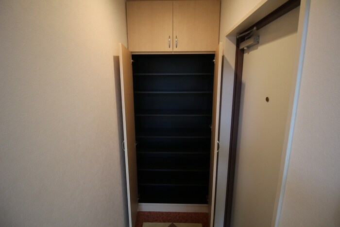 プロビデンス栄南の物件内観写真