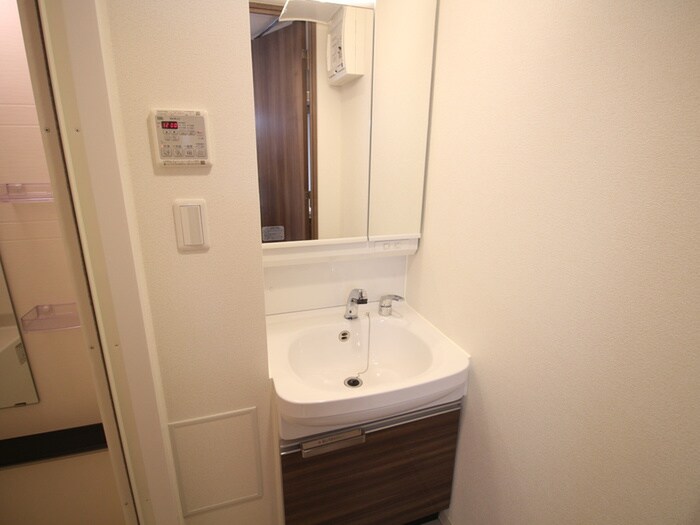 ﾌﾟﾚｻﾝｽ丸の内ﾘﾗﾃｨ(202)の物件内観写真