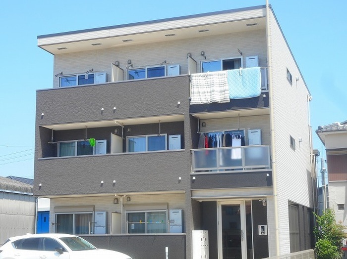 リアンの物件外観写真