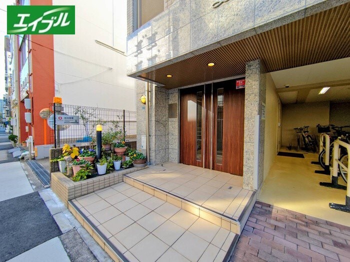 ＬＥＸＣＥＥＤ ｉｚｕｍｉの物件外観写真