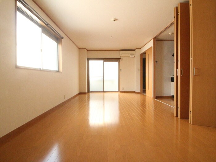 マリポ－ザ３３０の物件内観写真