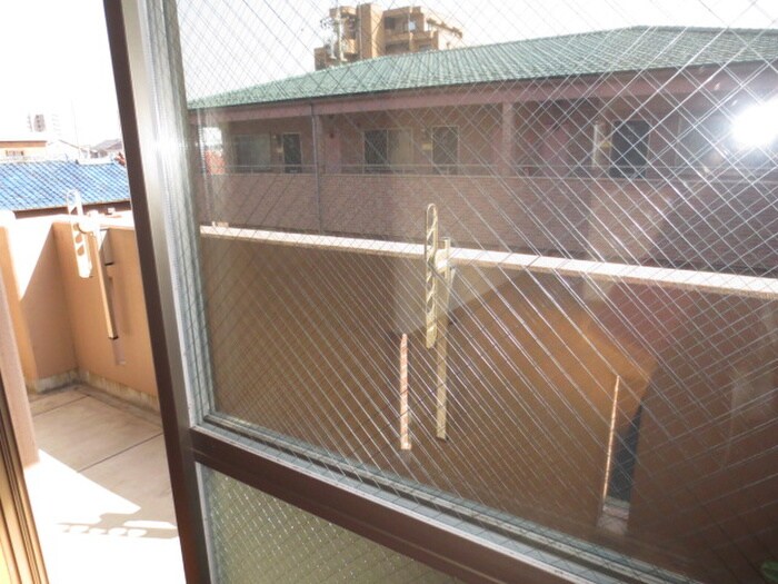 メゾンプチシャトー出口 Ａ館の物件内観写真