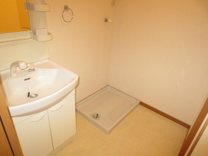 メゾンプチシャトー出口 Ｂ館の物件内観写真