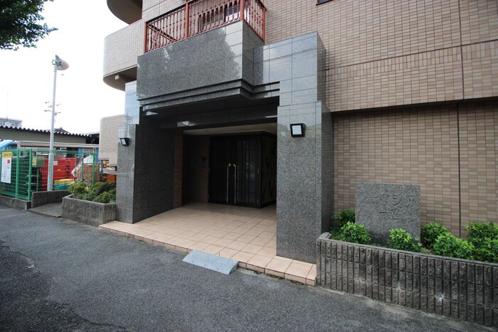 フェリシア一宮の物件外観写真