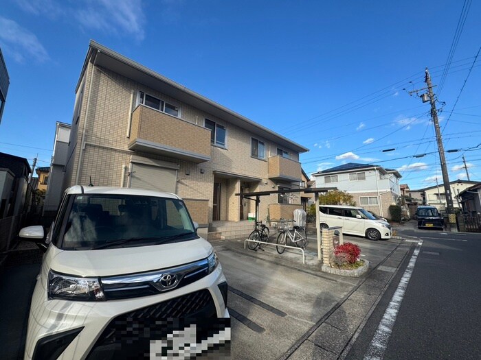 アンジュールの物件外観写真