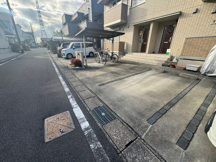 アンジュールの物件外観写真