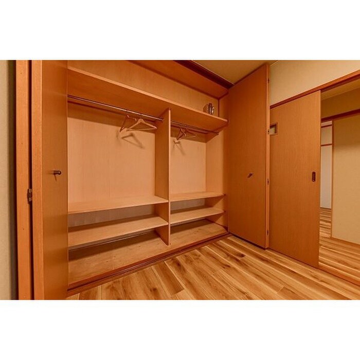 シーズンコート稲沢の物件内観写真