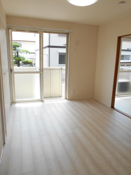 サンロード二重堀Ｃ棟の物件内観写真