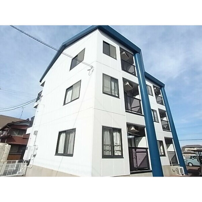 メゾン・ド・ブルーコロネットの物件外観写真