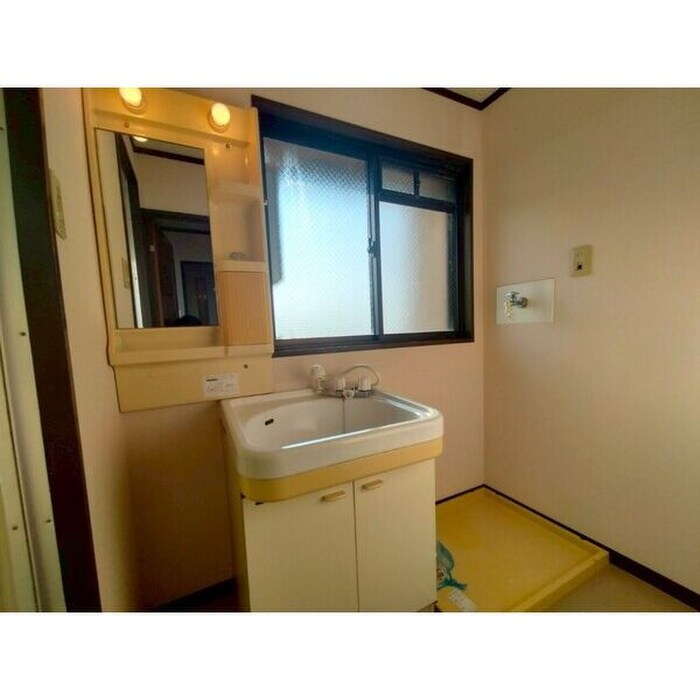 プリムローズマキBの物件内観写真