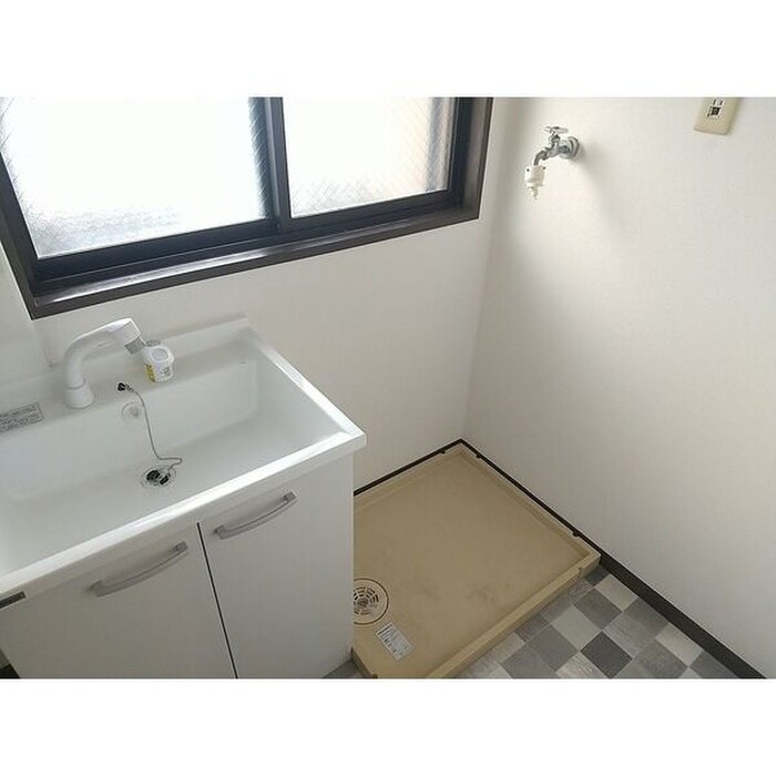 プリムローズマキBの物件内観写真