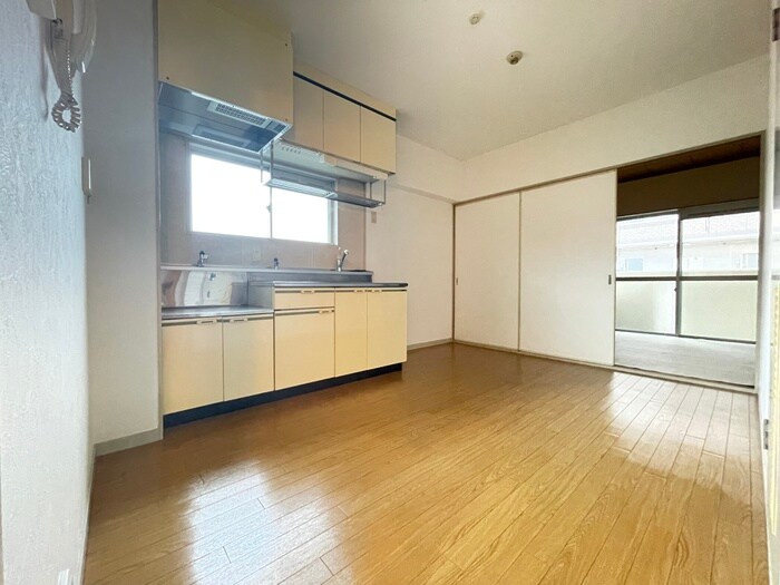 松原メイトマンションの物件内観写真